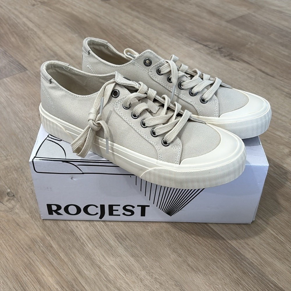 NEW Women’s Rocjest Lace Up Canvas Sneakers - Picture 5 of 5